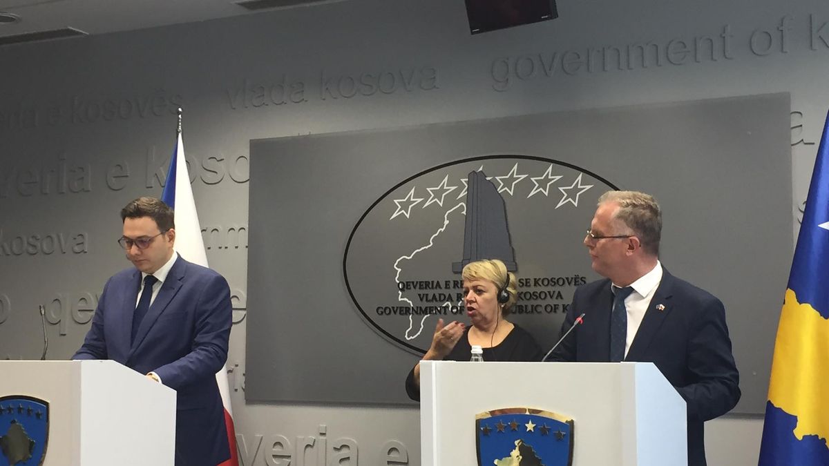Lipavský: Politickou shodu na zrušení víz pro Kosovo bych chtěl do konce roku
